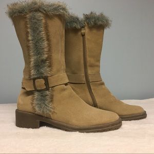 Wanderlust Women’s Mid Calf Tan Leather Winter Boot with Fur & Buckle Accent